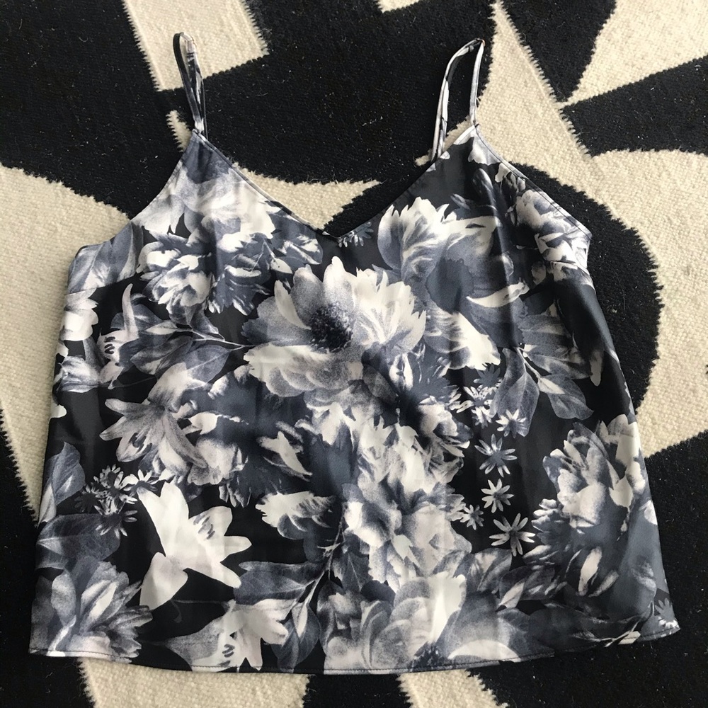 Victoria’s Secret top